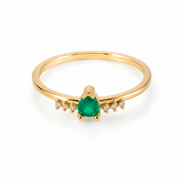 ChatGPT Image 5 jun 2026, 01_45_51 p.m. Anillo Gota de Lluvia Esmeralda 18pts - Diamantes 6pts 1.45gr / T7 1/4 / Oro 18K