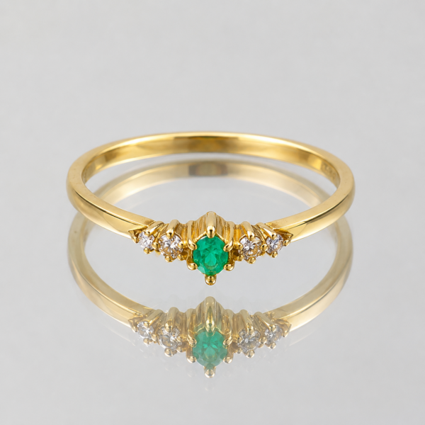 ChatGPT Image 5 jun 2026, 02_35_54 p.m. Anillo Solitario Ojo Esmeralda Diamantes 1.35gr / T7 1/4 / Oro Amarillo 18K