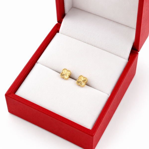ChatGPT Image 9 jun 2026, 12_24_23 Topos Trebol Diamantado Oro amarillo 18k 0,55 Gr / 5,1 mm