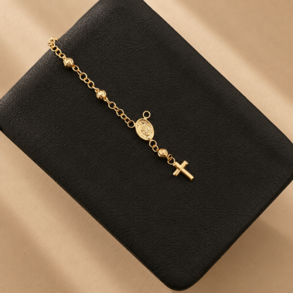 Pulso tipo denario con cruz tubular y cristo Oro amarillo 18k 3,75 Gr / 2,8 mm / 17 Cm Broche 0,60