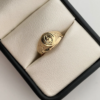 Screenshot_25 Anillo virgen milagrosa con diamantado Oro amarillo 18k / Talla 5 3/4 / 1,7 Gr