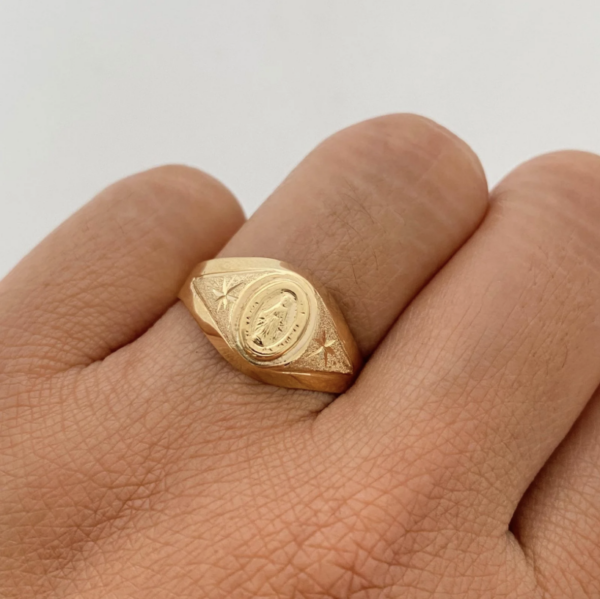 Screenshot_26 Anillo virgen milagrosa con diamantado Oro amarillo 18k / Talla 5 3/4 / 1,7 Gr