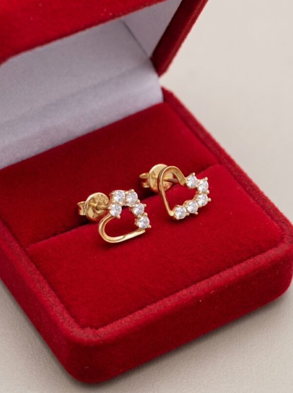 en_caja_roja_2K_202606091605 Topos corazon con swarovski blanco 1.6gr/ Largo 0.7cm Oro Amarillo